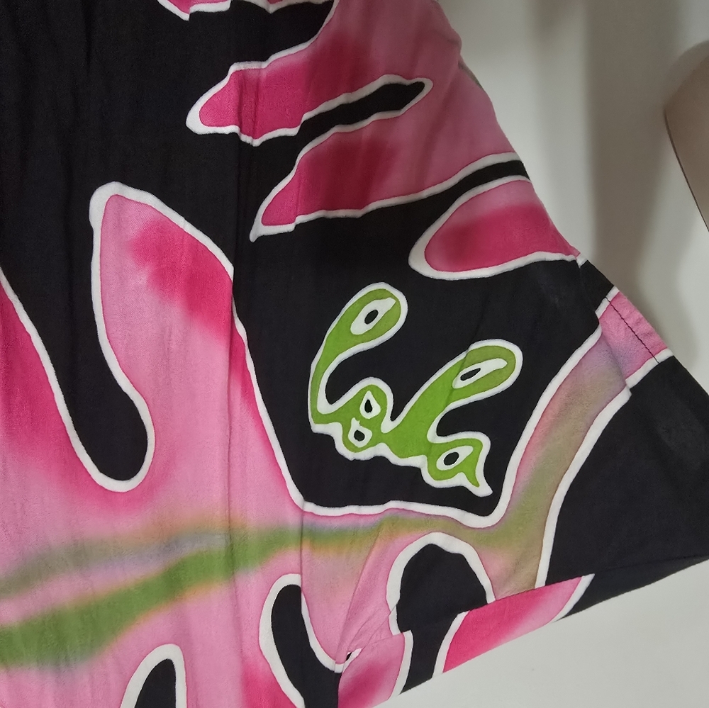 Pink and Black Leaf Pattern Kimono - Picture 2 of 2